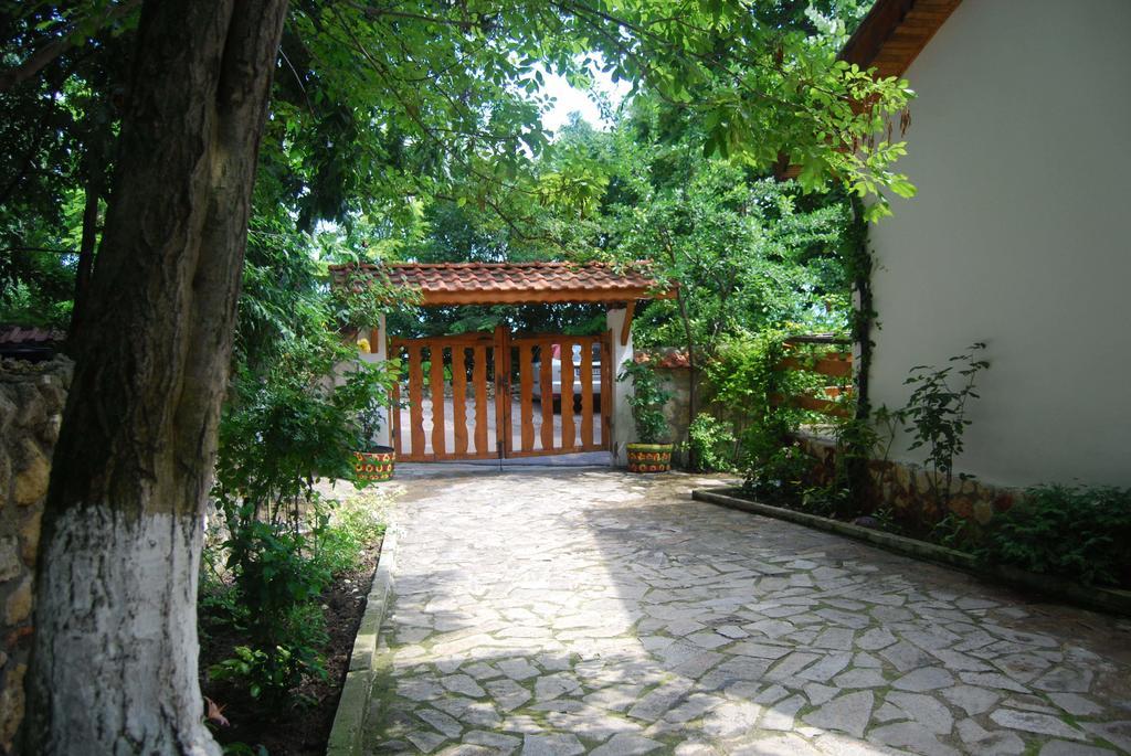 Rooms For Rent - Villa Desi Varna Exterior photo